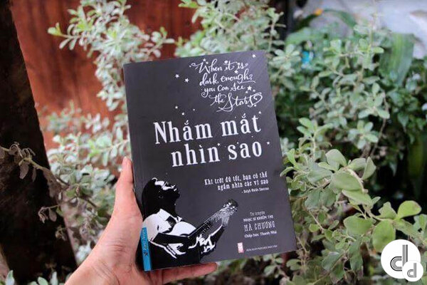 Nhạc sỹ mù ra tự truyện: Nhắm mắt nhìn sao